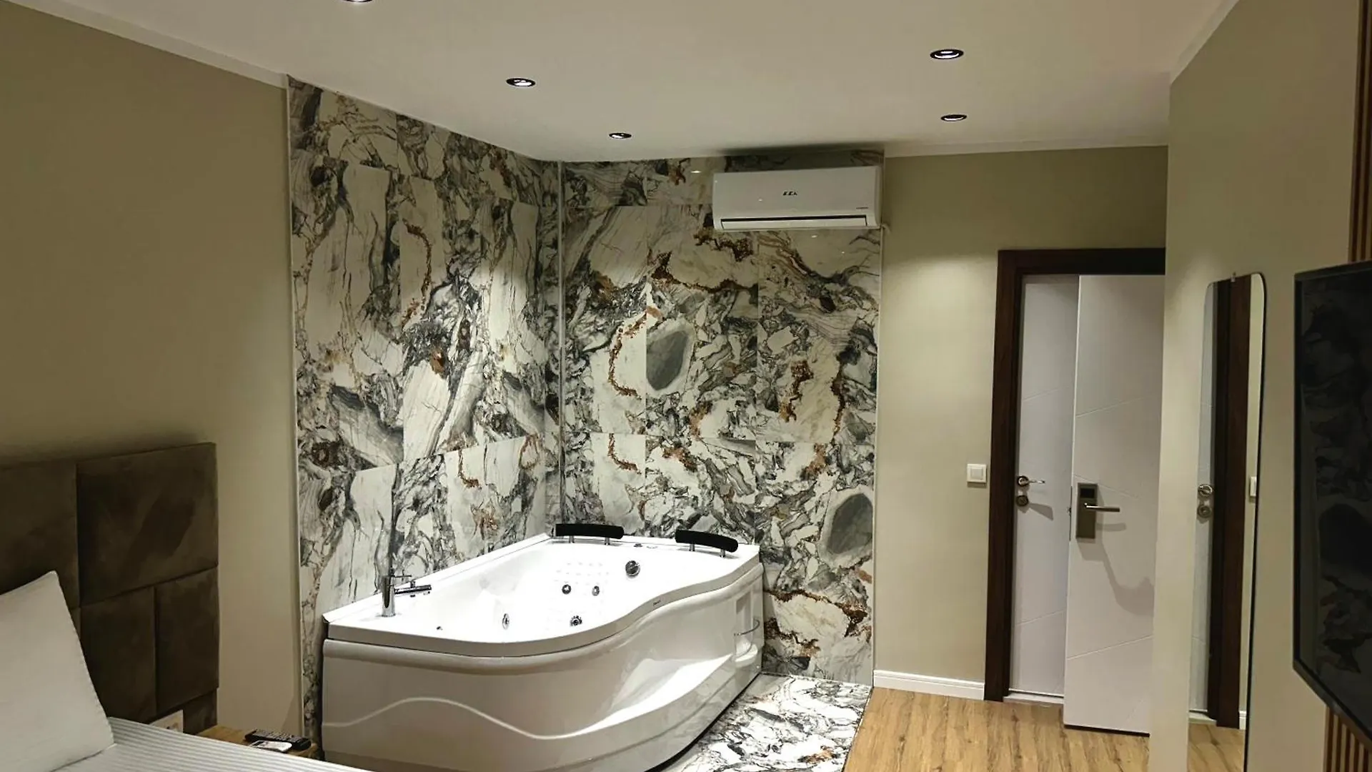 Edwin Plus Hotel 伊斯坦布尔